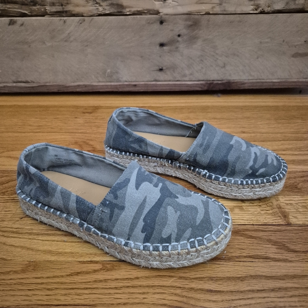 Splendid Laney Sage Canvas Espadrilles Slip On Loafer Shoes Womens 8 Camouflage